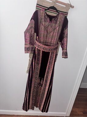 Palestinian Tatreez Velvet Thob in Burgundy/Pink/Gold with Matching Belt